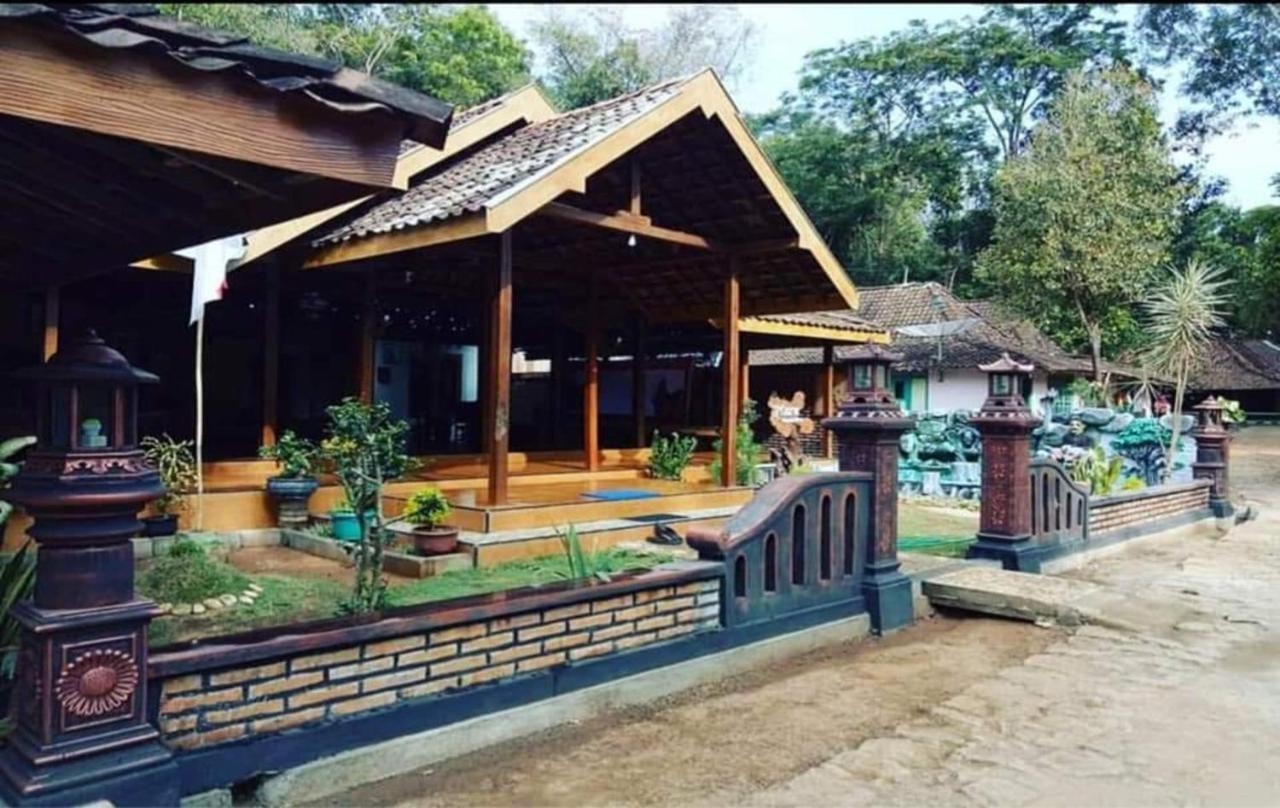 Mangunan Nara Homestay Syariah מראה חיצוני תמונה