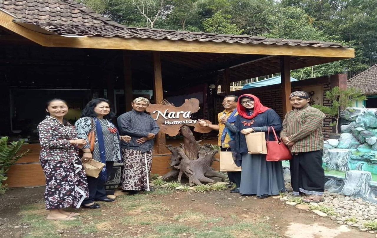 Mangunan Nara Homestay Syariah מראה חיצוני תמונה